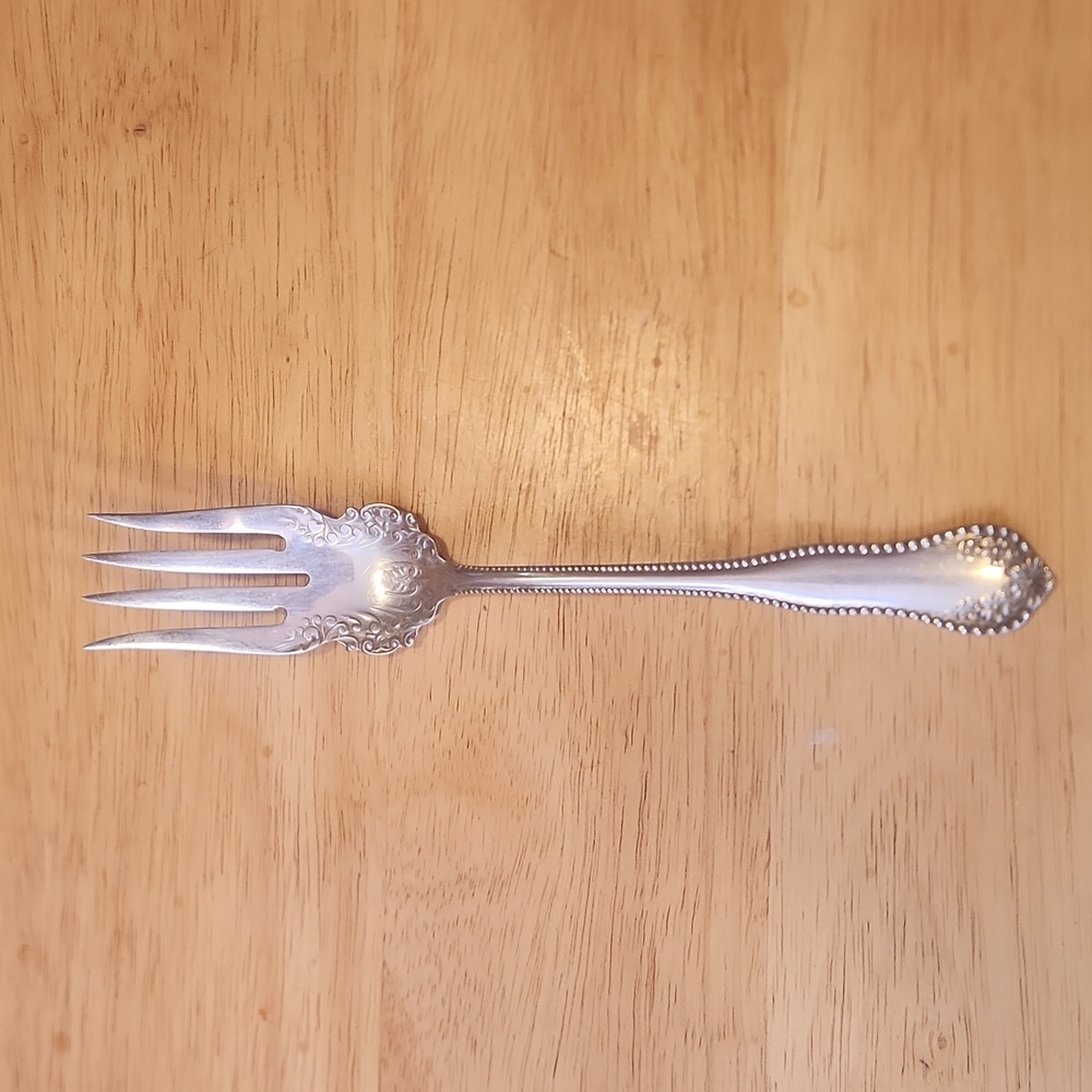 Mayflower pattern silver plated meat fork by Rogers AA